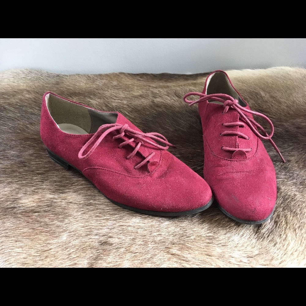 Cranberry oxfords